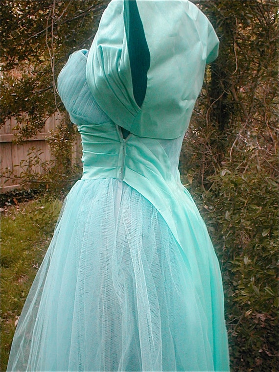 Turquoise Bridesmaid Gown - Tulle Full Skirt Bust… - image 5