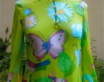 MOD Swing Dress Mandarin Collar-  Vintage 1972 Classic Belled Sleeves  - MOdst Mini Skirt Length