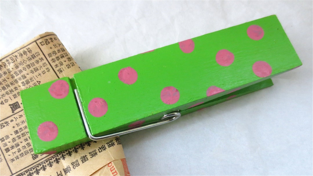 Big Polka Dot Clothes Pin Note Holder Wooden Vintage Pop Etsy