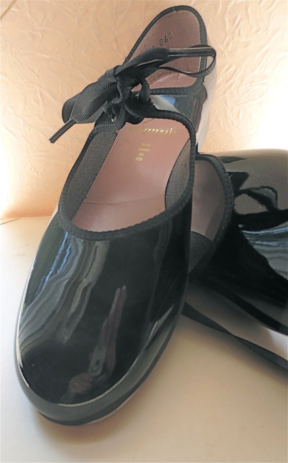 Capezio Tap Shoes - Black Patent Leather - Size W… - image 8