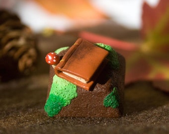 Mossy Pilz Buch Artisan Keycap | Cottagecore Schlüsselverschluss