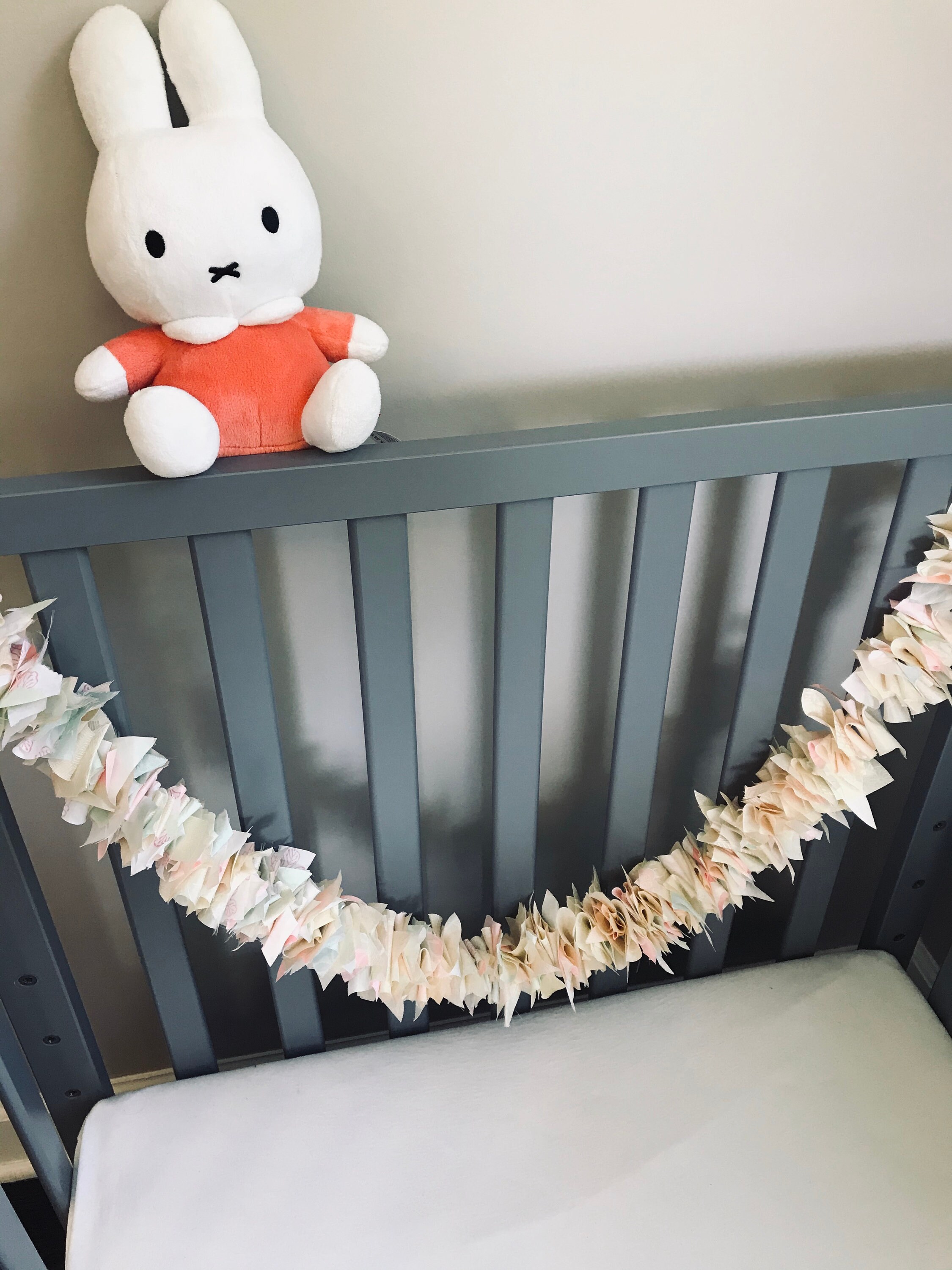 crib garland