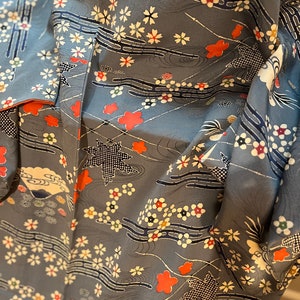 Japanese blue grey kimono silk crepe fabric floral designs 6x72 sewing crafting dressmaking bookbinding hat designs vintage image 6