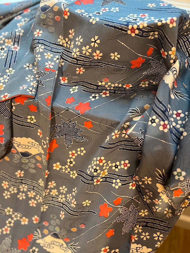 Japanese blue grey kimono silk crepe fabric floral designs 6x72 sewing crafting dressmaking bookbinding hat designs vintage image 6