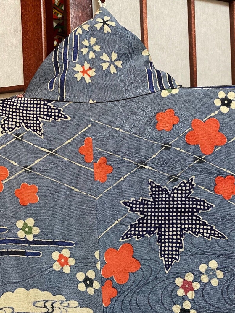 Japanese blue grey kimono silk crepe fabric floral designs 6x72 sewing crafting dressmaking bookbinding hat designs vintage image 1
