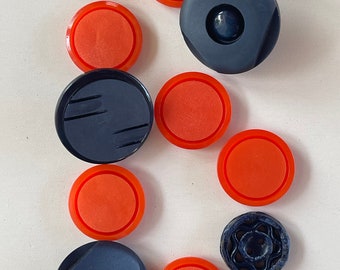 Bucknell Button colors assortment, plastic, orange colors, vintage button, stash for sewing, dollmaking, embroidery, costume, slow stitch