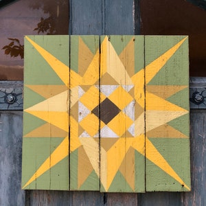 Barn Quilt  - Sunflower - outdoor art - wood sign - door hanger - quilt pattern - wood sign - home decor - barn decor - farmhouse style