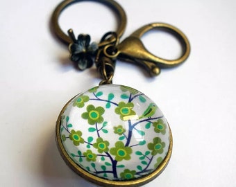 Reversible keychain Tree of the greenfinch