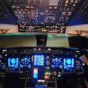 Gulfstream G4 cockpit
