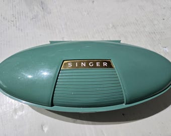 Singer Featherweight Buttonholer