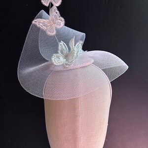 White Butterfly Fascinator, Derby, Diner en Blanc headpiece, Modern Fascinator