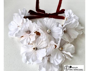 White Flower, Fascinator, Necklace, Dinêr en Blanc