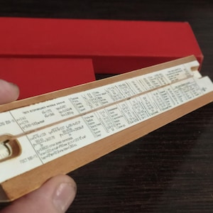 Regla de cálculo soviética antigua URSS en el estuche original 1976 Raro