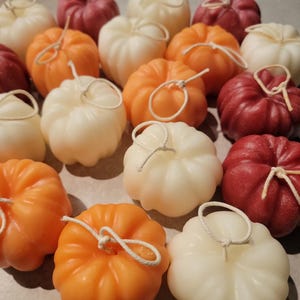 6-Pack Pumpkin Candles: Perfect Fall Décor & Cozy Ambiance