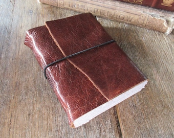 Leather Journal . "Art is a line around your thoughts" - Gustav Klimt . The Kiss . handmade handbound . cognac leather (320 pgs)