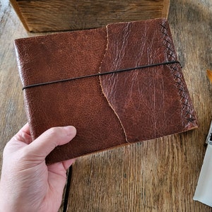 Watercolor Sketchbook A5 landscape. cognac . Fabriano Artistico coldpress 140lb . 100% cotton (34pages/68 sides)