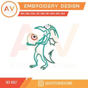 Op de afbeelding: Groen cartoonmonster met een groot oog dat een rood en wit oogbol vasthoudt. Het monster heeft een lange staart en staat op twee benen. De afbeelding is een digitaal borduurpatroon.