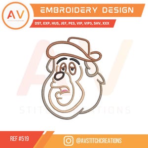 Könnte beinhalten: Stickdatei eines Cartoon-Bären mit einem braunen Cowboyhut. Das Design ist mit braunem, beigefarbenem und grauem Garn umrandet. Der Text "DST, EXP, HUS, JEF, PES, VIP, VIP3, SHV, XXX" befindet sich unter dem Bild. Der Text "REF #519" befindet sich in der linken unteren Ecke des Bildes. Der Text "@AVSTITCHCREATIONS" befindet sich in der rechten unteren Ecke des Bildes.