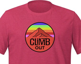 T-shirt droit Climb Out. Célébrez la fierté de votre grimpeur LGBTQ !