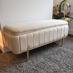 Cream Ottoman Footstool Storage Bench| Handmade Plush/Soft Velvet Chesterfield Upholstered Quality Coffee Table Footrest, Kids Toys Storage