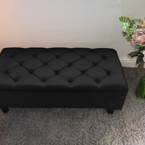 Ottoman footstool, Handmade Plush velvet Chesterfield Upholstered living room storage, bedroom footrest & Seating bench, Coffee table
