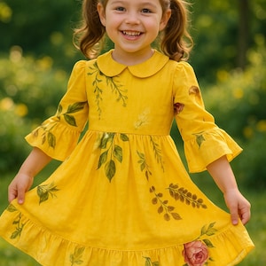 Yellow flower girl&#39;s dress