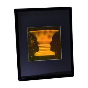 FRAMED 3D Vase-Face 2-Channel Hologram Picture, Collectible Photopolymer Film, Vase-Face 1980s Vintage Lovers, High-Quality Holographic Art