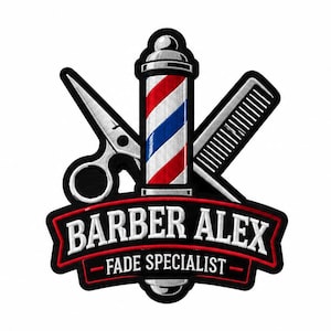 Puede incluir: Un logotipo gráfico que presenta un poste de barbero rojo, blanco y azul en el centro, flanqueado por unas tijeras plateadas y un peine. Debajo de las herramientas, una cinta negra con borde rojo muestra el texto blanco BARBER ALEX y FADE SPECIALIST.