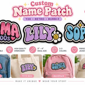 Puede incluir: Parches de nombre bordados personalizados con letras estilo burbuja en rosa, morado y azul. Los parches muestran los nombres EMMA, LILY y SOPHIA con elementos decorativos como corazones, una flor con cara sonriente y estrellas, aplicados en una chaqueta de mezclilla, bolso, mochila y gorra.