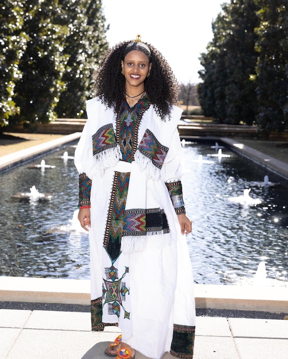 Lakomelza Tilfs • Ethiopian Abay Tilf Wollo Amhara White Dress