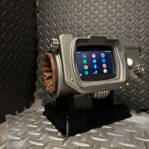 Wi-Fi/Bluetooth Enabled Tv Series Inspired Pip Guy 3000 | stainless | Tv Prop in 1:1 scale / Cosplay Prop / Handmade / Unofficial / Fan-Art/