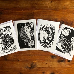 Lot de 4 cartes linogravure animal, hérisson, tortue et loutre, impression au bloc, carte unique imprimée à la main, amoureux des animaux, pensant à vous