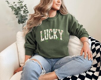 Comfort Colors Lucky Shirt, Pink Shamrock Sweatshirt, Cute Saint Patricks Day Party Tee, Happy Go Lucky Tee, Irish Retro Shenanigans Gift