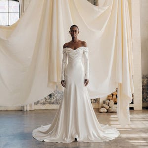 Aria Wedding Dress - Etsy