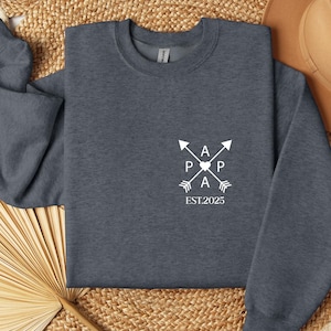 Dad's Edition:  Sweatshirt With the Child's Name and Year of Birth, Dad Gift, Dad Gift Idea, Personalized Father Sweat, Father's Day Gift