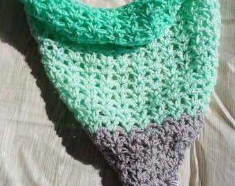 Lacy Triangle Cowl Pattern, digital download, crochet cowl pattern, crochet pattern