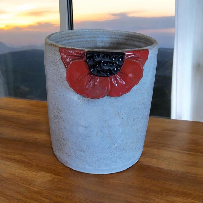 MudWorks Pottery Poppy Utensil Holder - Thumbnail 2