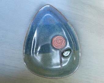 Flower Pop Spoon Rest. Handmade Pottery. Such A Cute Way To Hold Your Spoon!