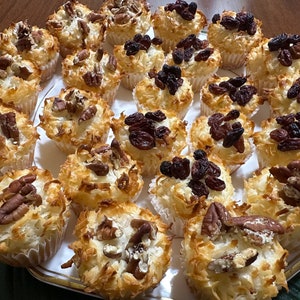 Coconut Macaroons 25 pcs