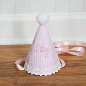 First Birthday Hat | Girl Party | Baby Crown | Personalized Handmade Gift | Cake Smash Decor | Pink Embroidery | Photo | Coquette Bow