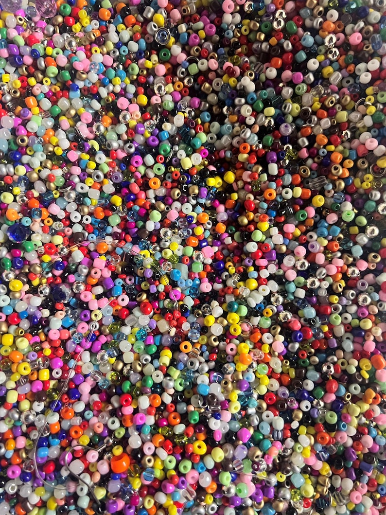 Seed Beads 6/0 4mm Glass Pony Beading DIY Craft Jewelry Making Assorted Mixed Colors, Large Bulk Set of Beads (Multi Colored 3/4 Pound) zdjęcie 2