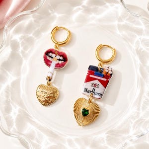 Y2K-sigarettenoorbellen, rode lip en sigarettenpakje niet-overeenkomende Huggie Hoops, Gold Heart Party-oorbellen, clip-on of doorboord