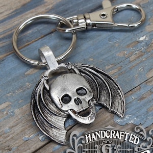 Winged Skull Keychain - Handmade Artisan Pewter by Doctorgus