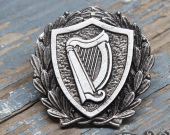 Harp Heraldic Badge - Heraldry Cosplay Pin - Handcrafted Pewter Accessories by Doctor Gus - RPG LARP Roleplaying Enamel Pin Badge SCA