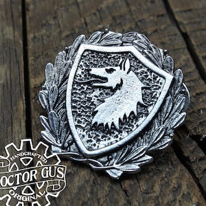 Wolf Heraldic Badge - Heraldry Cosplay Pin - Handcrafted Pewter Accessories by Doctor Gus - RPG LARP Roleplaying Enamel Pin Badge SCA