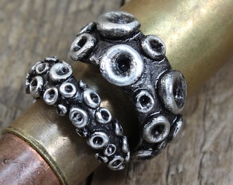 Monstrous Tentacle Ring - Handmade from Pewter - Octopus Tentacle Ring - Squid Tentacle Ring - Adjustable - Steampunk Cephalopod Doctorgus