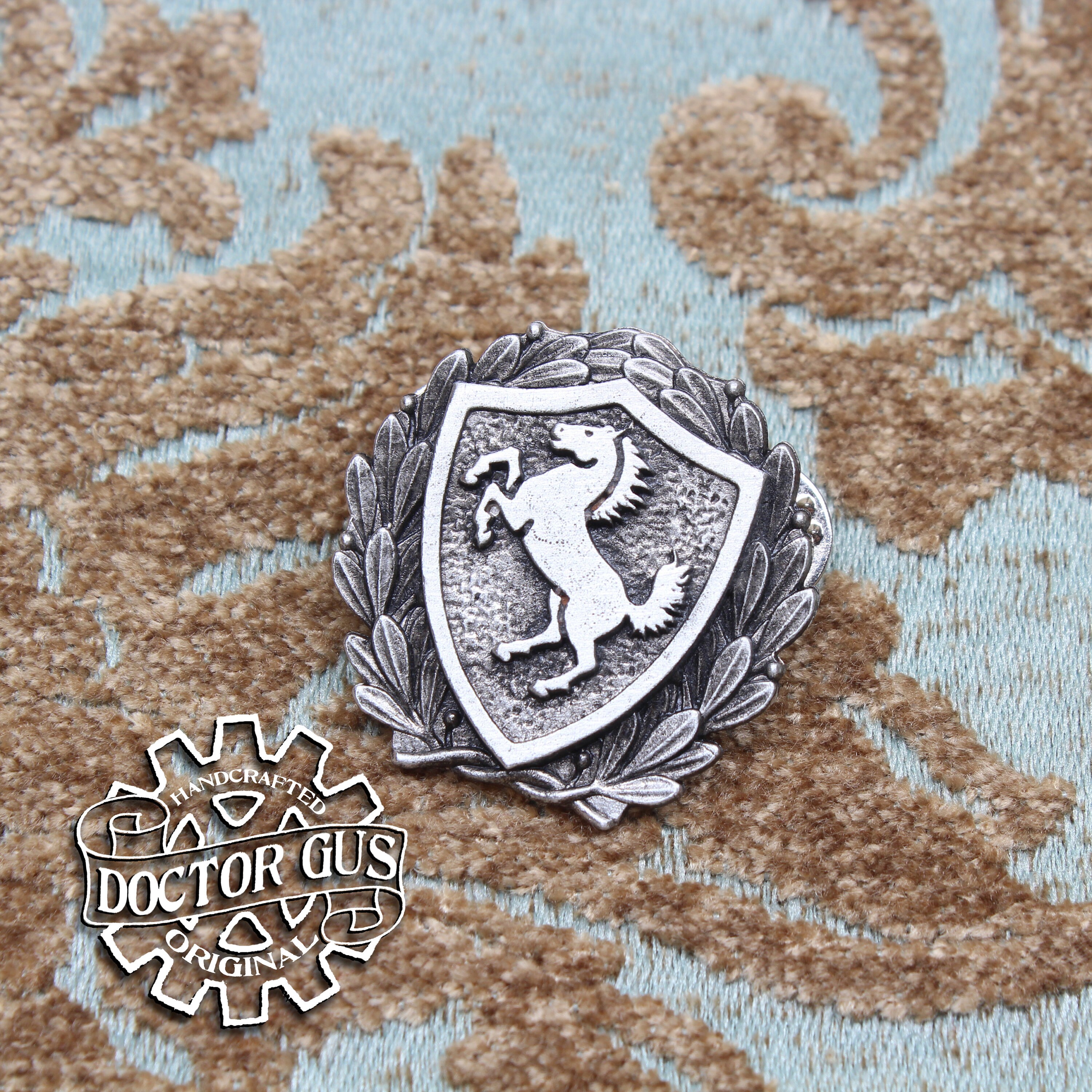 Horse Heraldic Badge - Heraldry Cosplay Pin - Handcrafted Pewter Accessories by Doctor Gus - RPG LARP Roleplaying Enamel Pin Badge SCA