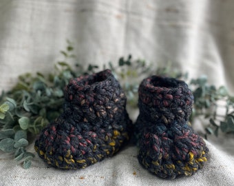 Handmade warm baby booties