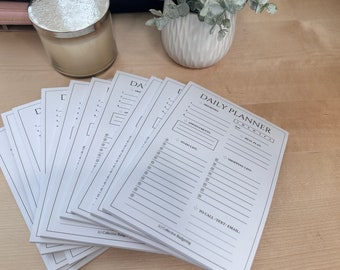 Daily Planner Notepad: Budgeting & Habit Tracker