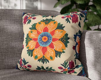 Ljust bohemiskt blommigt örngott: Eklektisk cottagecore-accent